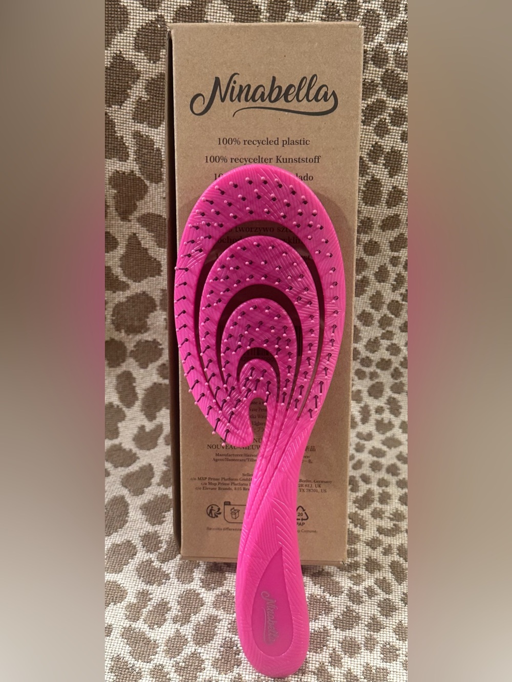 New In Box Ninabella Organic Detangling Hair Brush~PINK~Wet or Dry Detangling